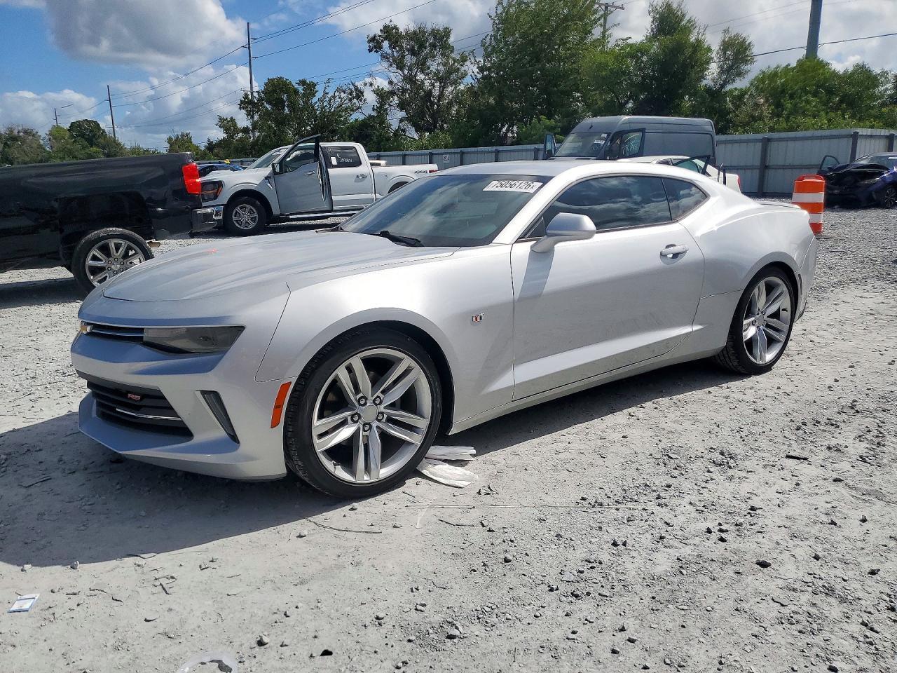 Vista de 2018 CHEVROLET CAMARO LT, ángulo 1