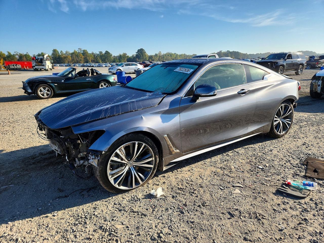 Vedere 2018 INFINITI Q60 3.0T LUXE, unghi 1