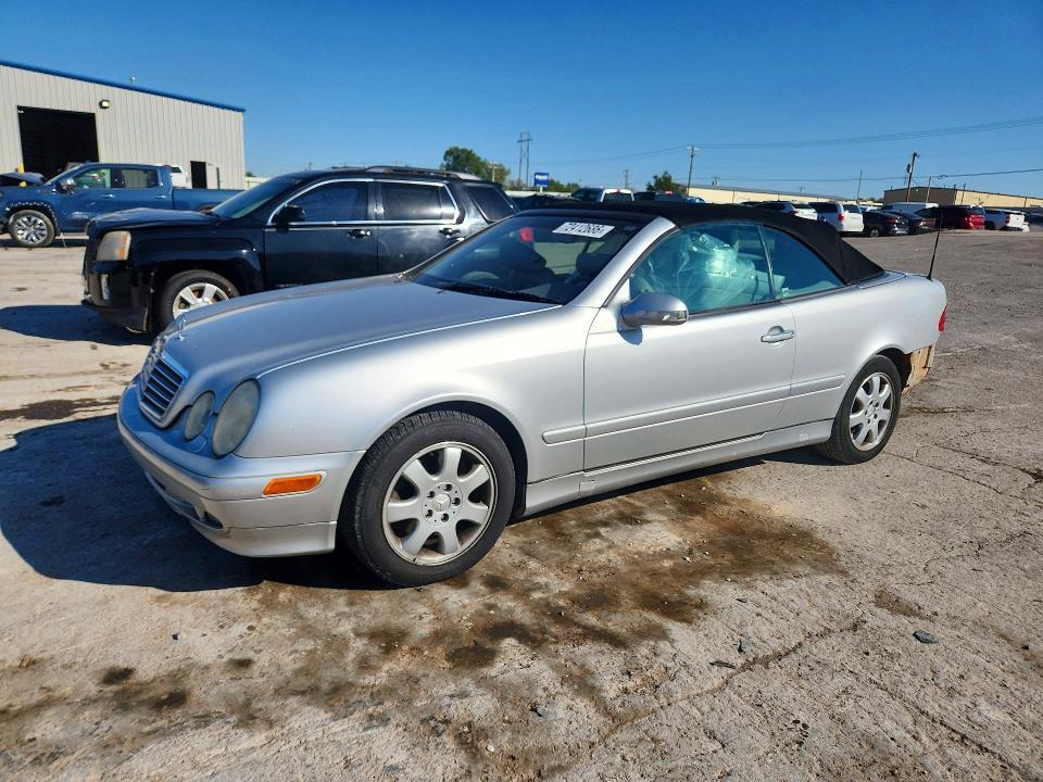 2000 MERCEDES-BENZ CLK 320  