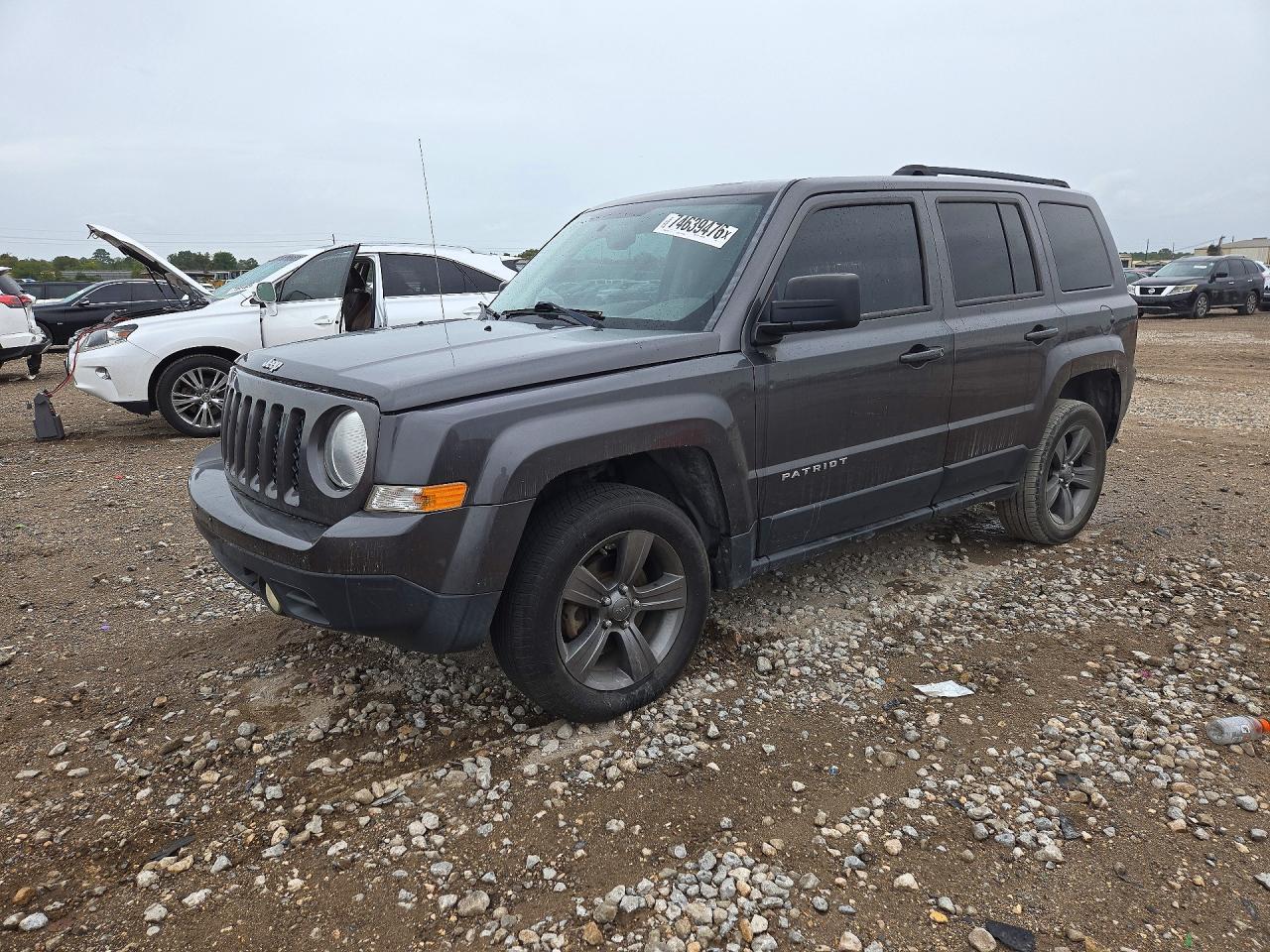 Vista de 2015 JEEP PATRIOT, ángulo 1