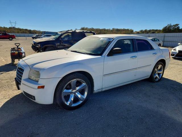 2010 CHRYSLER 300