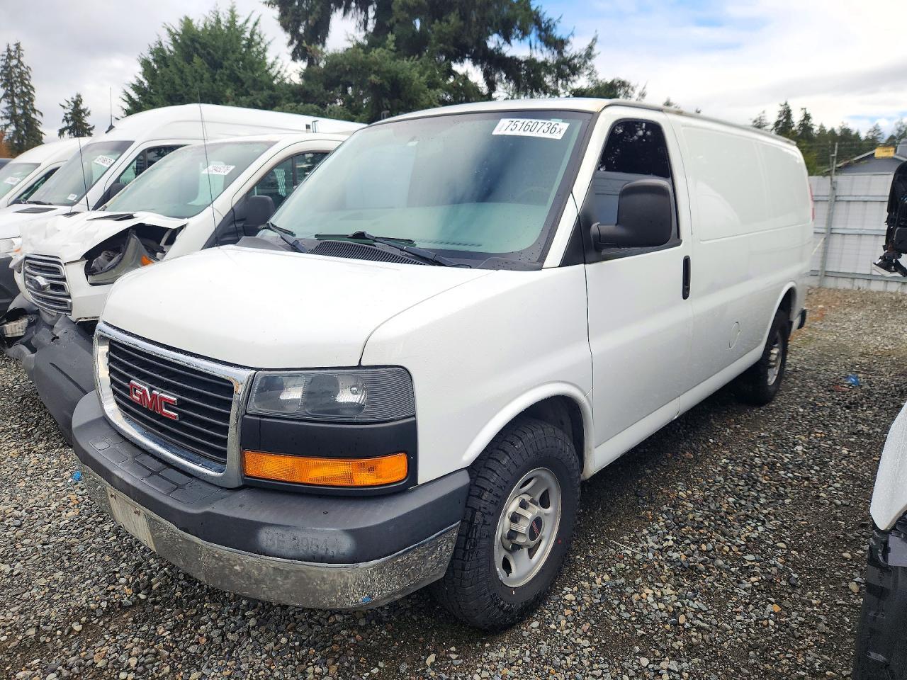 Vedere 2016 GMC SAVANA G2500, unghi 1