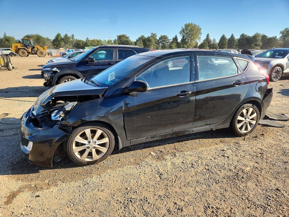 2012 HYUNDAI ACCENT SE  