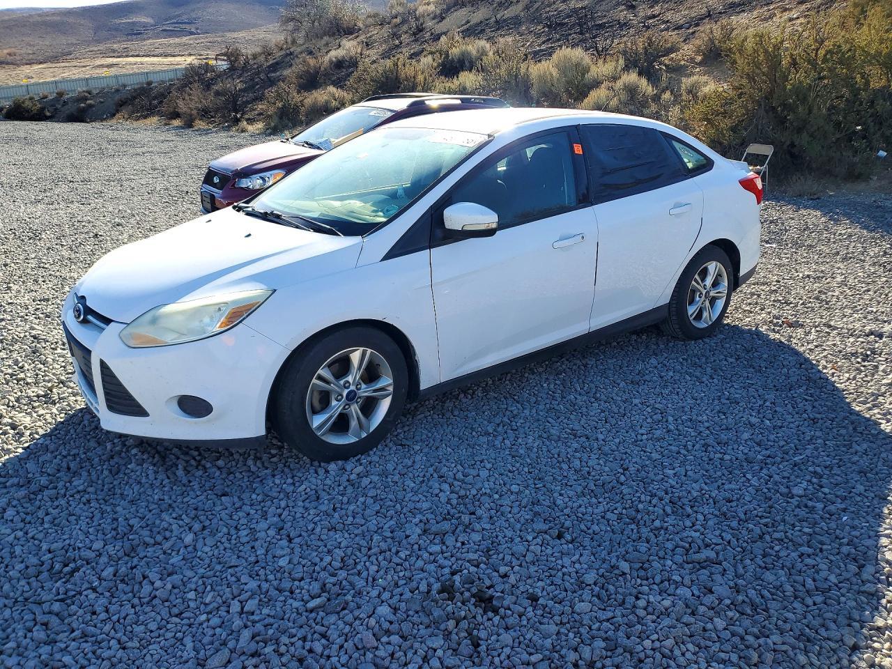 Vedere 2014 FORD FOCUS SE, unghi 1