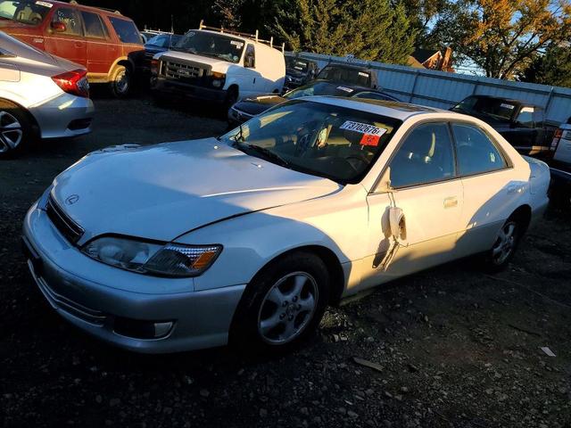 2000 LEXUS ES 300  