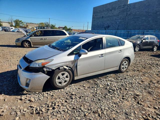 2010 TOYOTA PRIUS III  