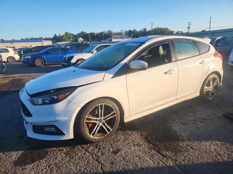 2017 FORD FOCUS ST  