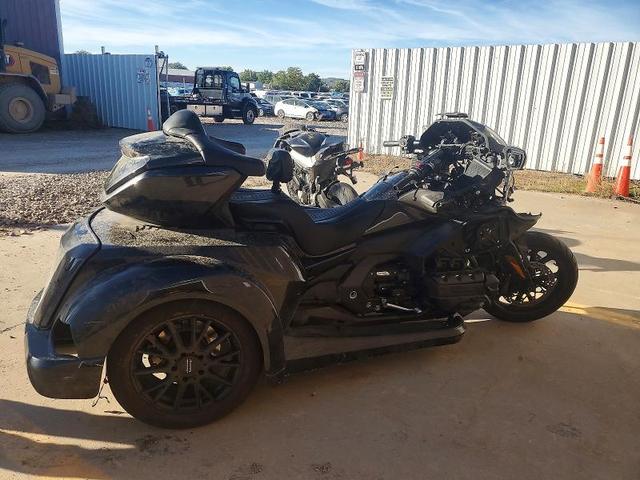 2022 HONDA GL1800 D  