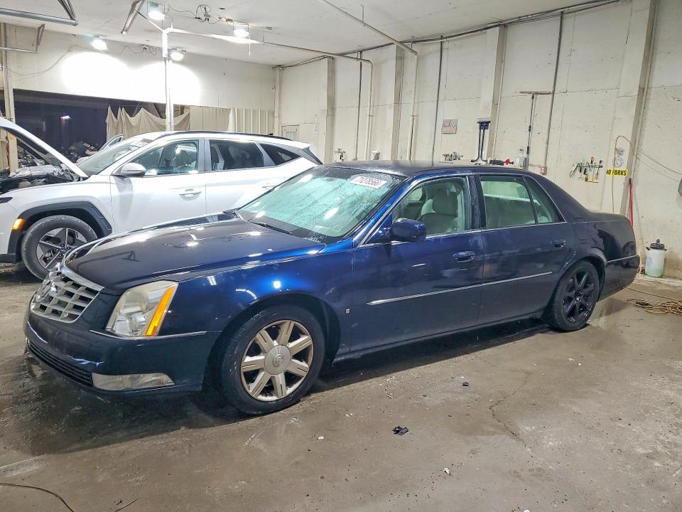 2006 CADILLAC DTS   