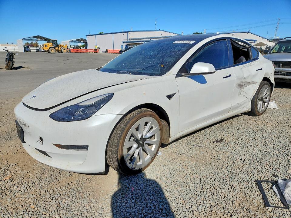 2022 TESLA MODEL 3   