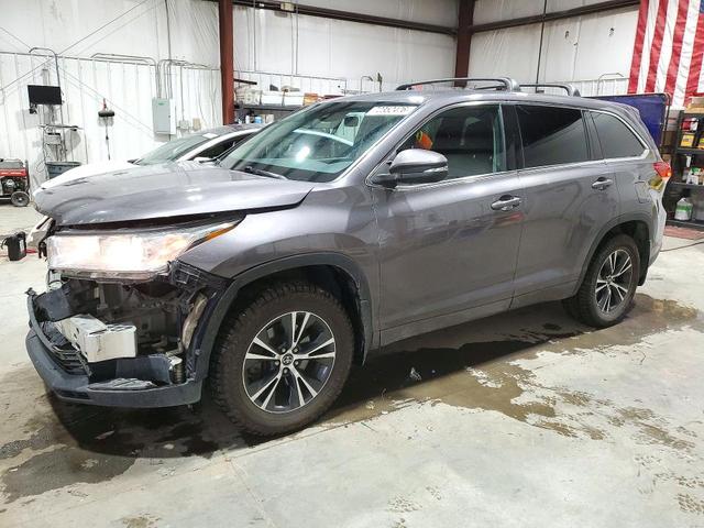 2018 TOYOTA HIGHLANDER LE  