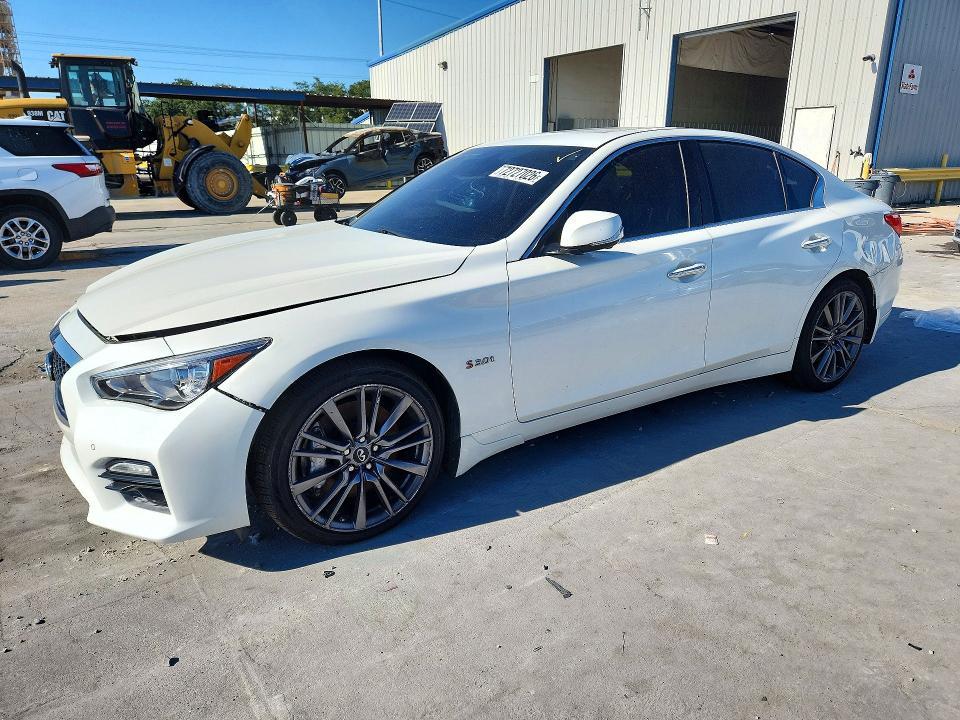 2016 INFINITI Q50 RED SPORT 400  