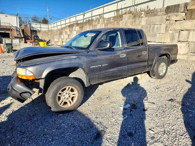 2002 DODGE DAKOTA QUAD SPORT  