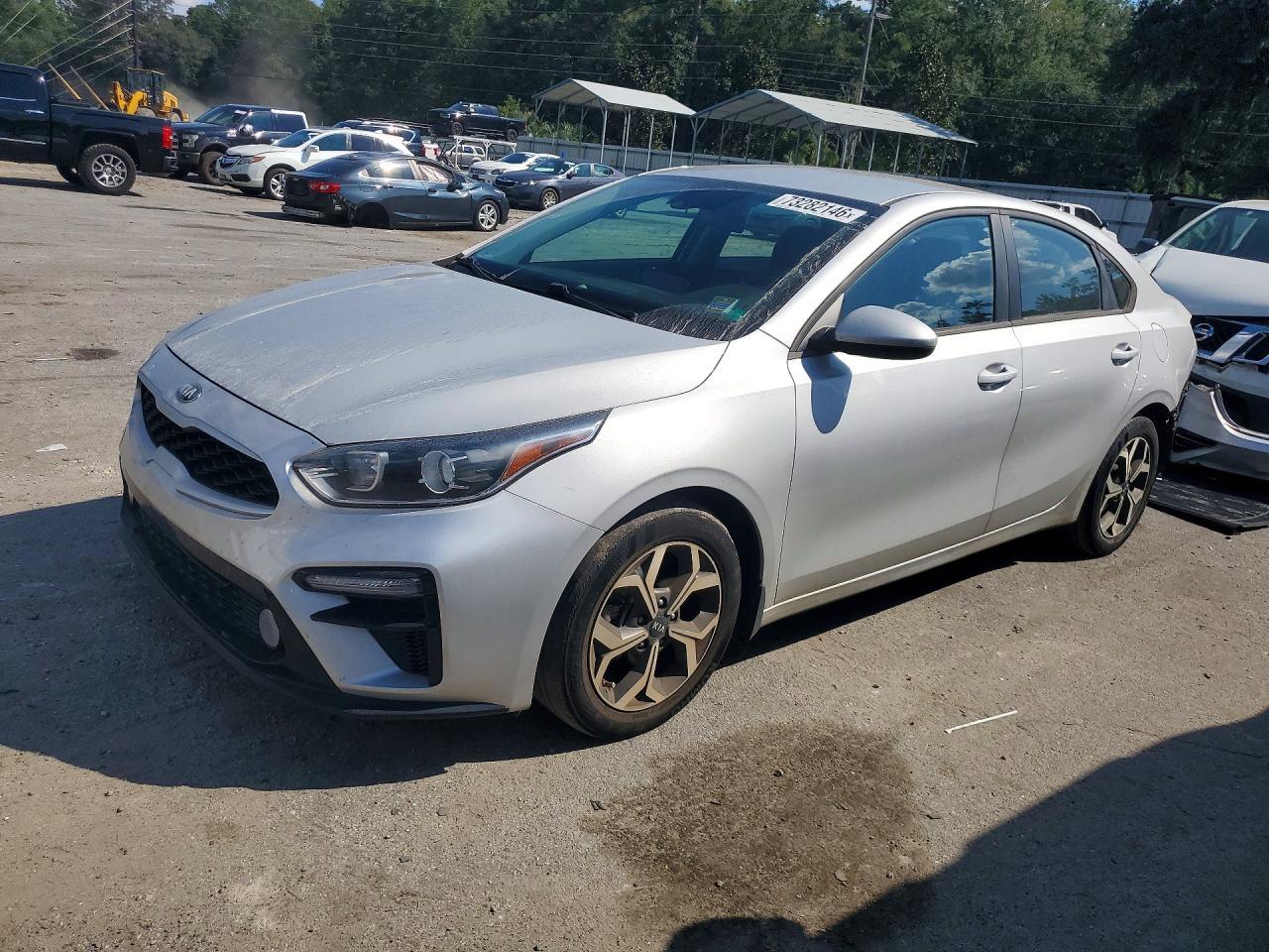 Vista de 2021 KIA FORTE LXS, ángulo 1