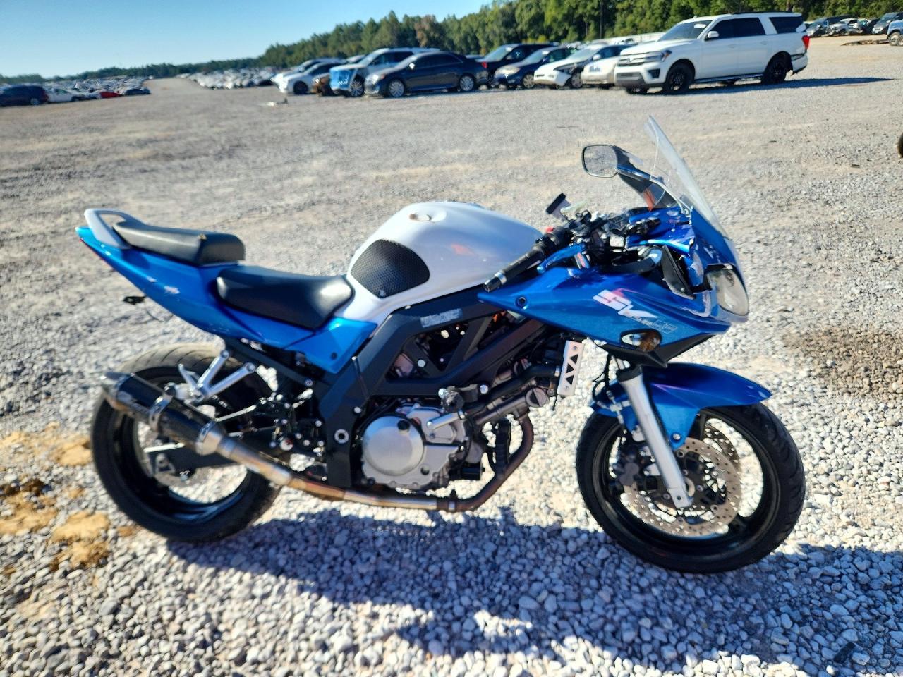 Vue de 2007 SUZUKI SV650, angle 1