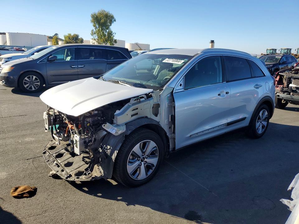 2020 KIA NIRO LX  