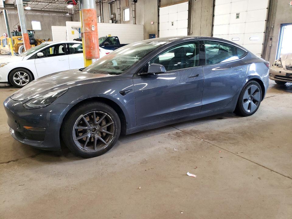2022 TESLA MODEL 3   
