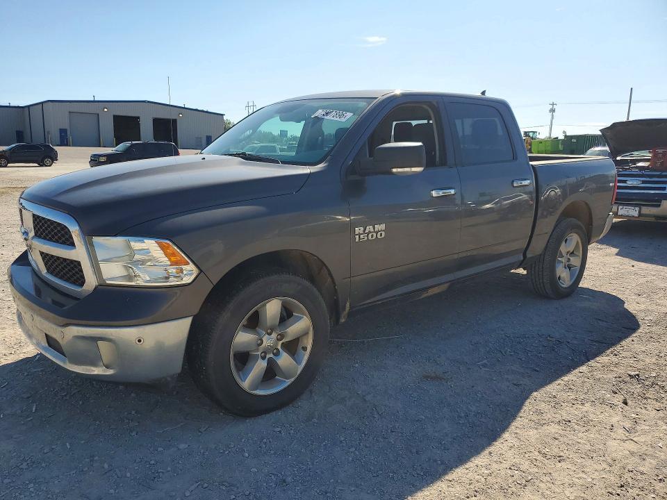 2017 RAM 1500 SLT  