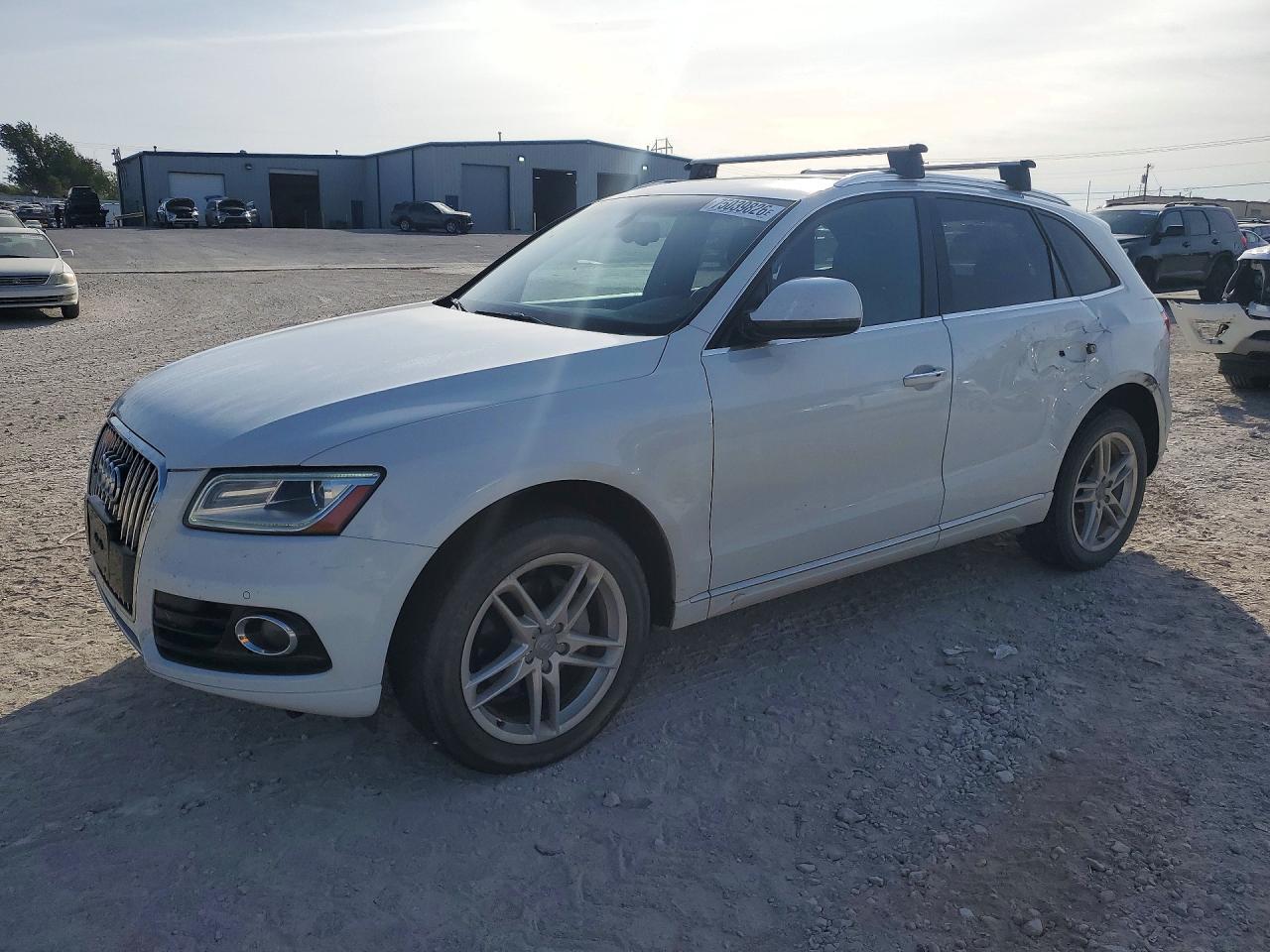 Vedere 2015 AUDI Q5 PREMIUM PLUS, unghi 1