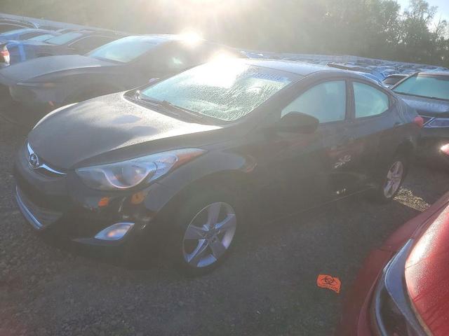 2013 HYUNDAI ELANTRA