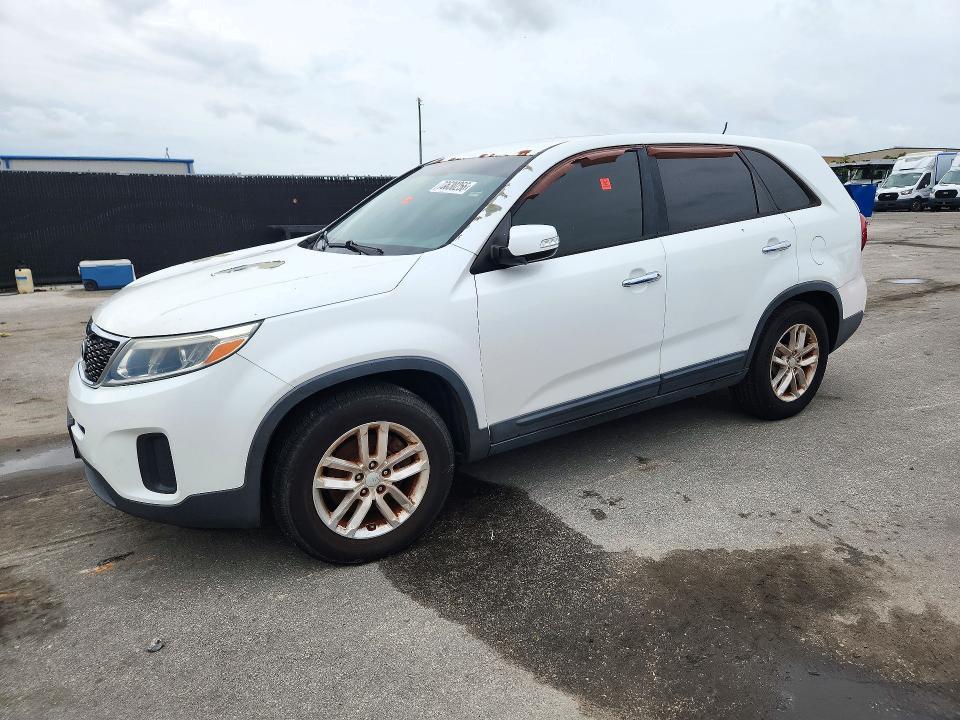 2014 KIA SORENTO LX  