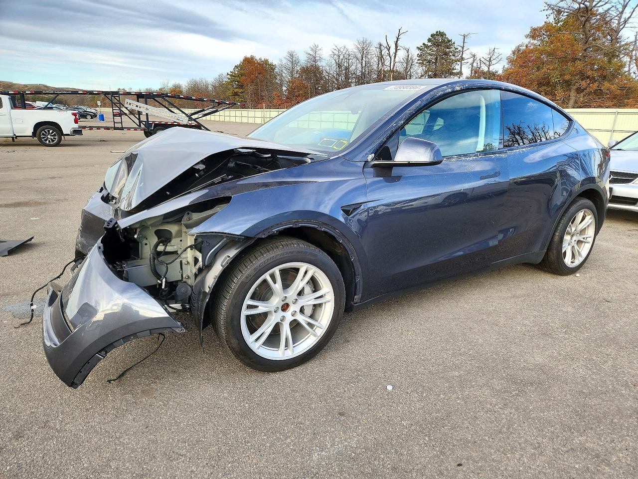 2023 TESLA MODEL Y view, angle 1
