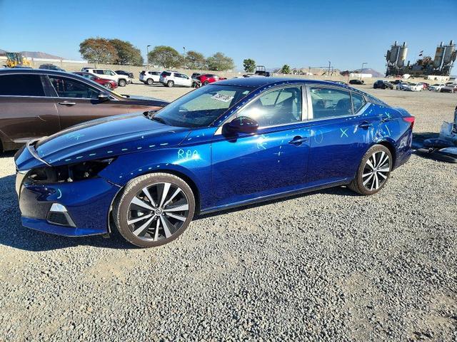 2022 NISSAN ALTIMA SR  