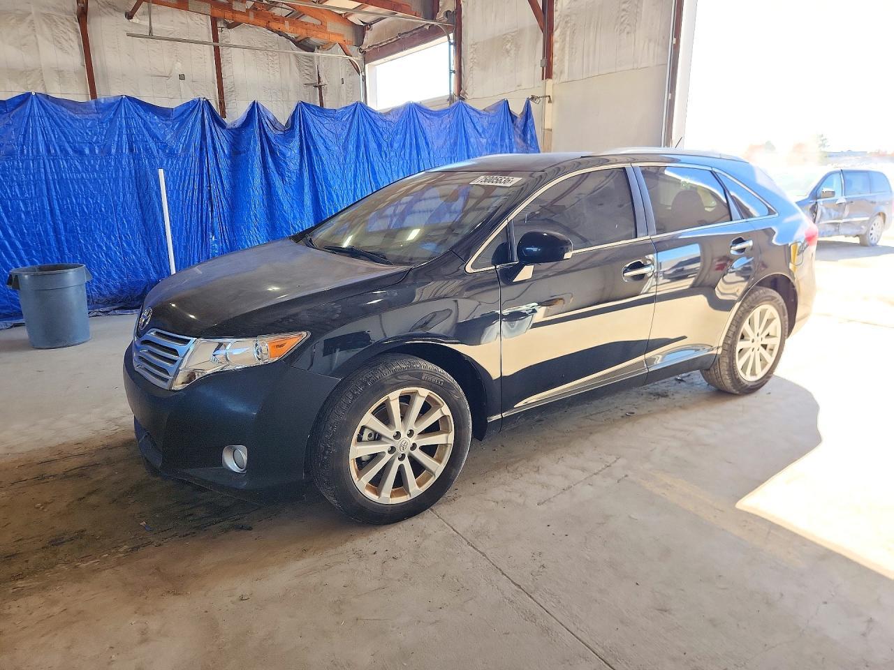Vue de 2010 TOYOTA VENZA FWD 4CYL, angle 1