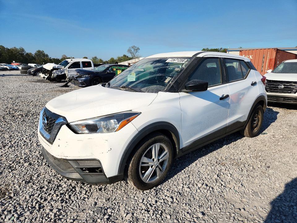 2020 NISSAN KICKS S  