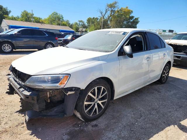 2016 VOLKSWAGEN JETTA SE  