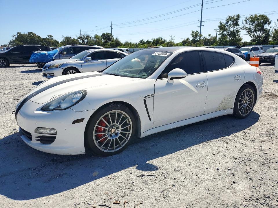 2011 PORSCHE PANAMERA 2  
