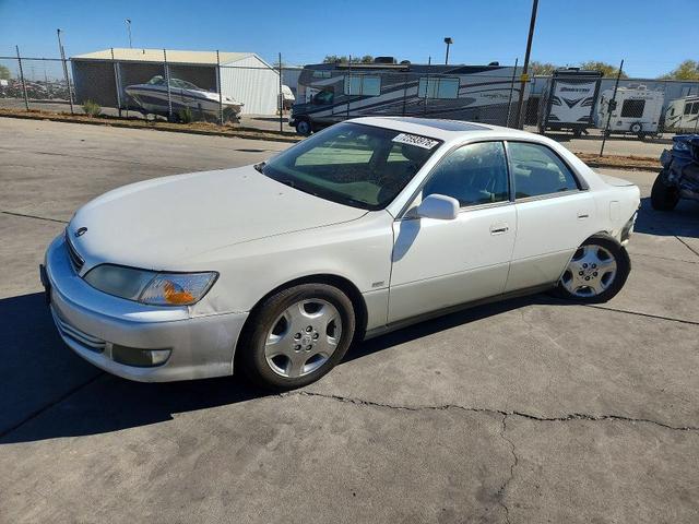 2000 LEXUS ES 300  