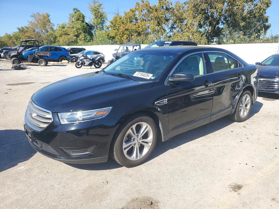 2016 FORD TAURUS SE  