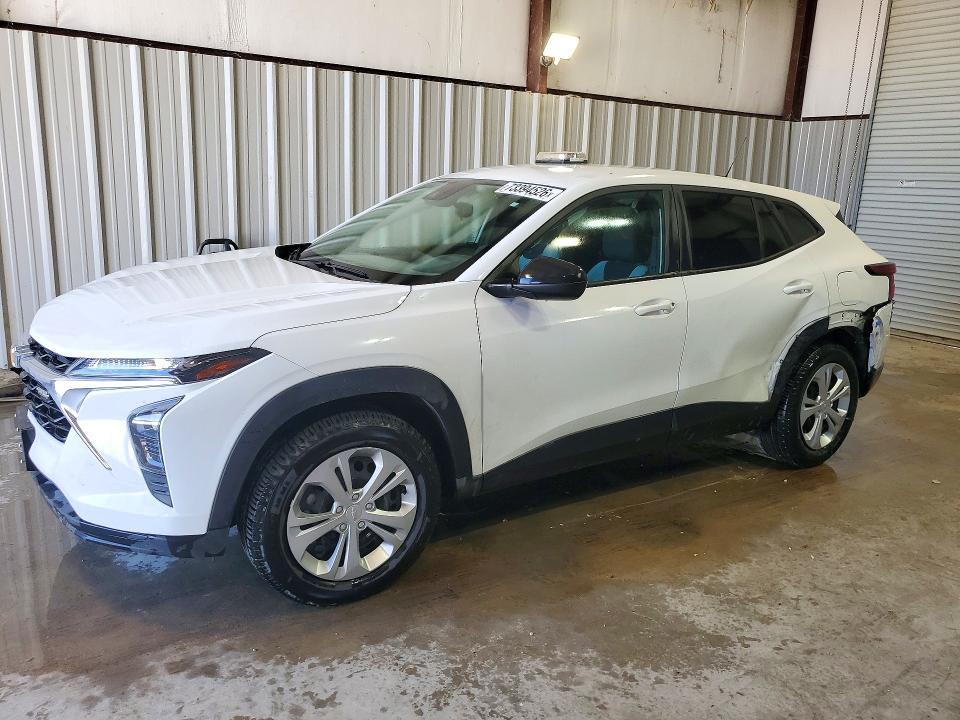 2025 CHEVROLET TRAX LS  