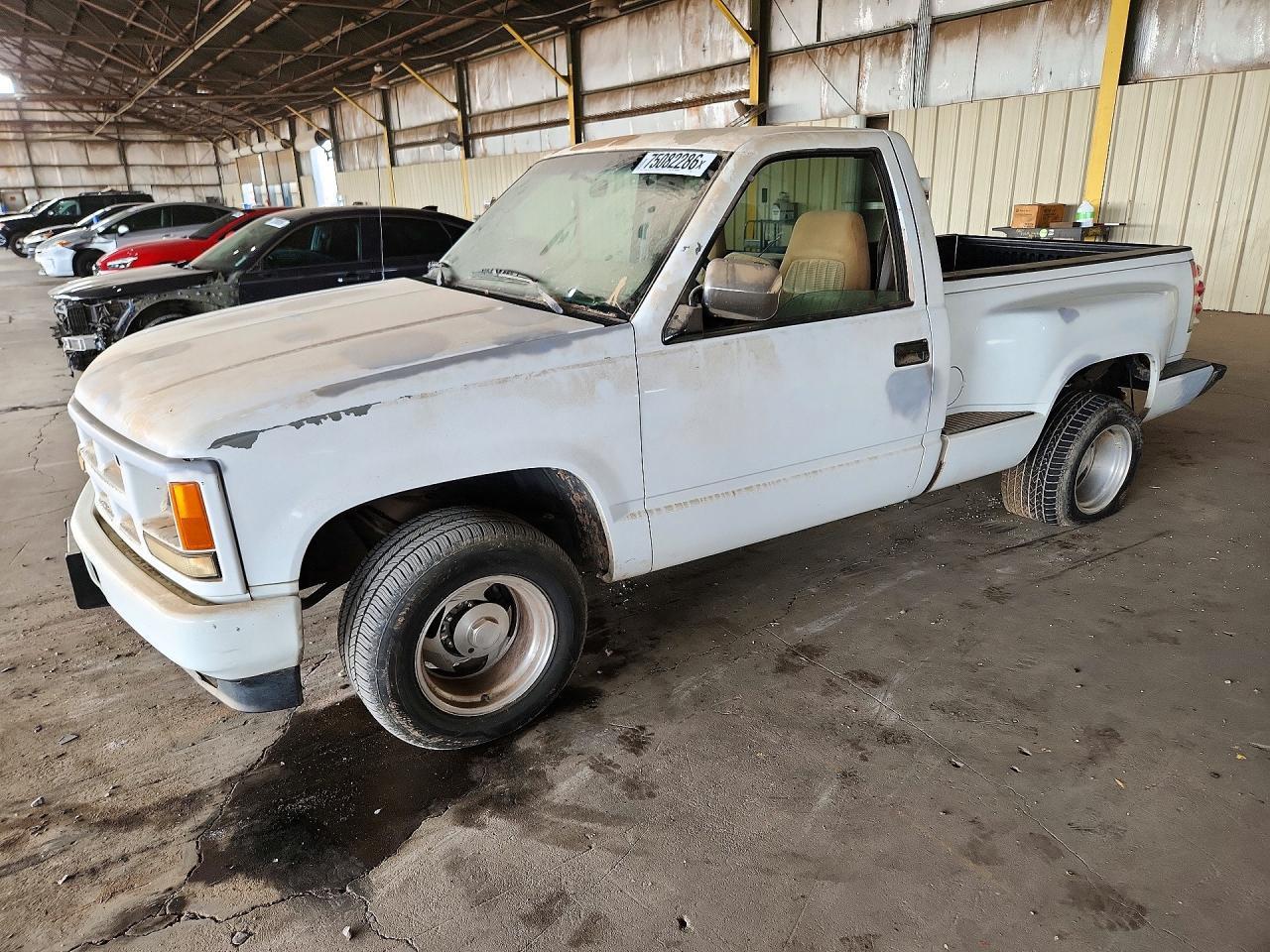 منظر 1993 CHEVROLET C/K 1500 SERIES، زاوية 1