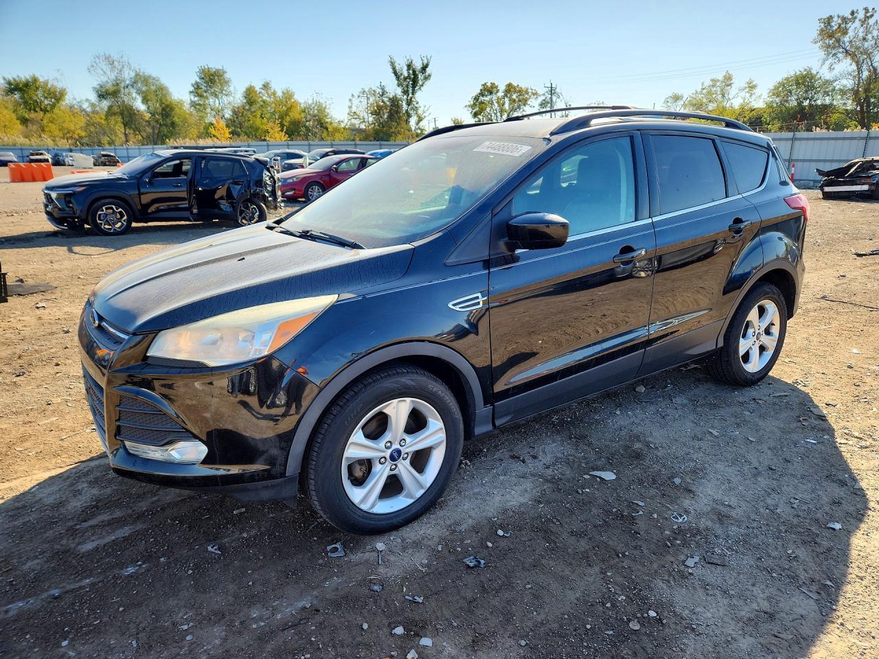 منظر 2015 FORD ESCAPE SE، زاوية 1