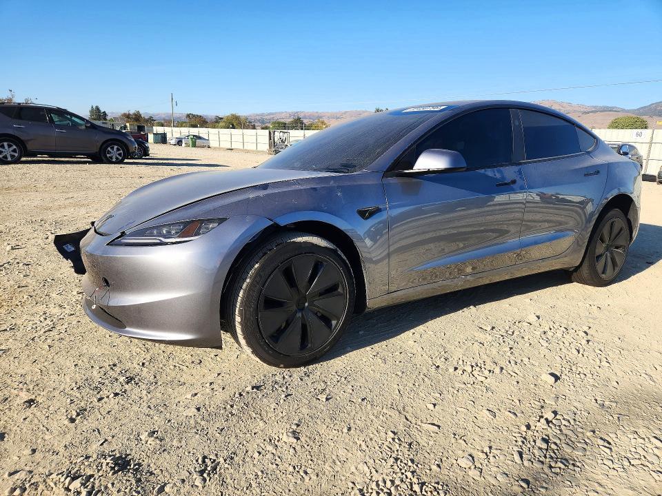 2026 TESLA MODEL 3   