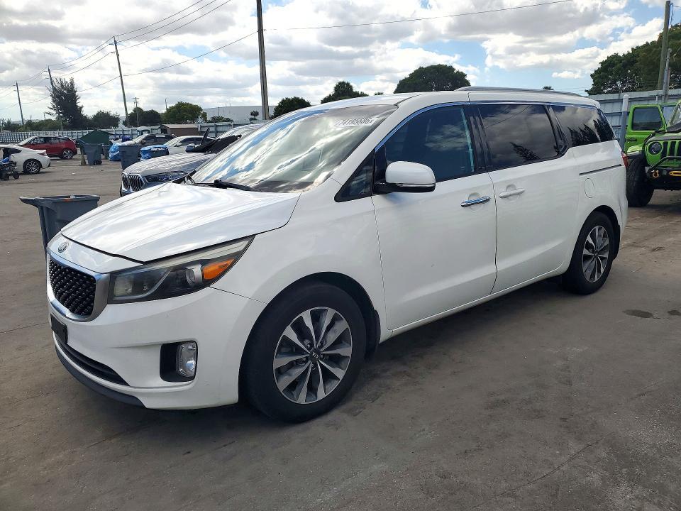 2015 KIA SEDONA SX  