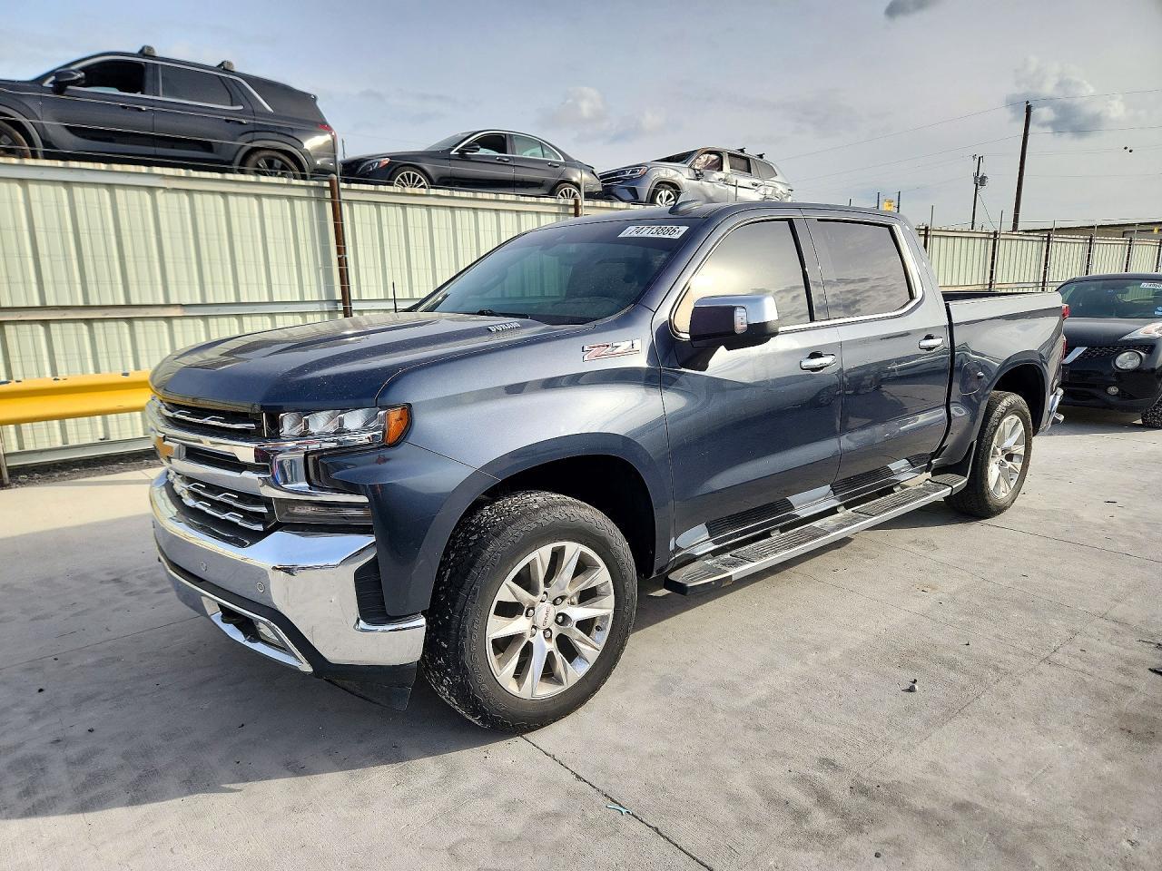 2021 CHEVROLET SILVERADO K1500 LTZ view, angle 1