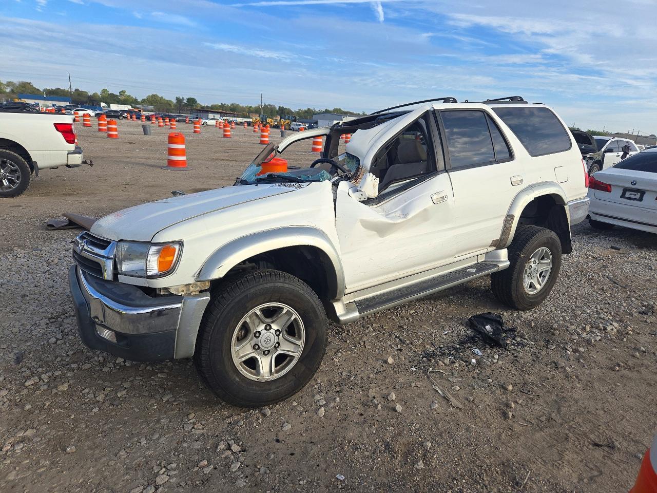 Vista de 2001 TOYOTA 4RUNNER SR5, ángulo 1