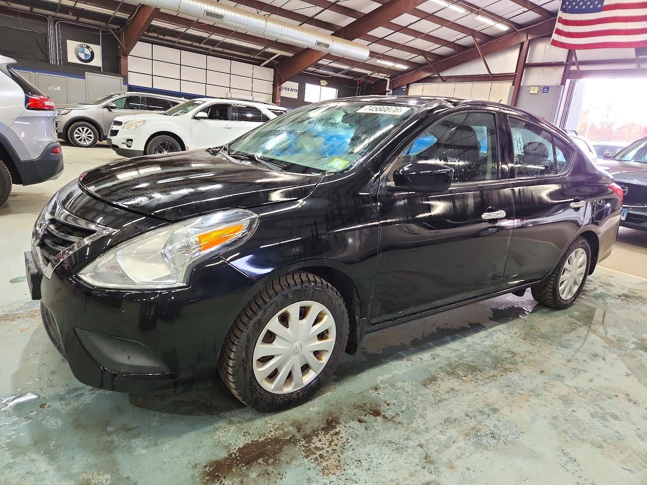 Vista de 2016 NISSAN VERSA 1.6 SV, ángulo 1