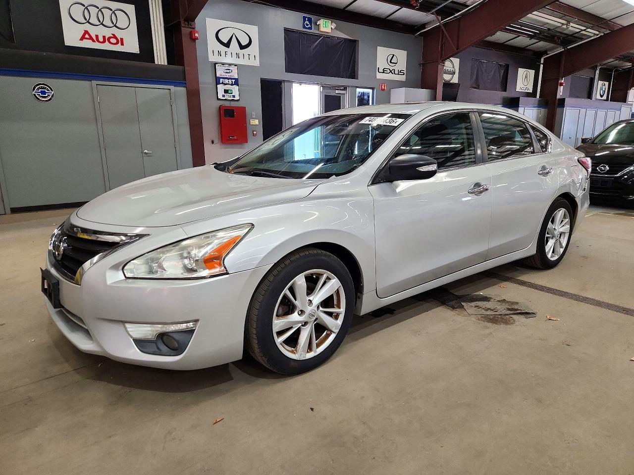 Вид 2014 NISSAN ALTIMA 2.5 SV, угол 1