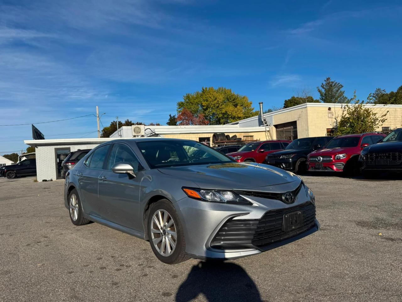 Vedere 2023 TOYOTA CAMRY LE, unghi 1
