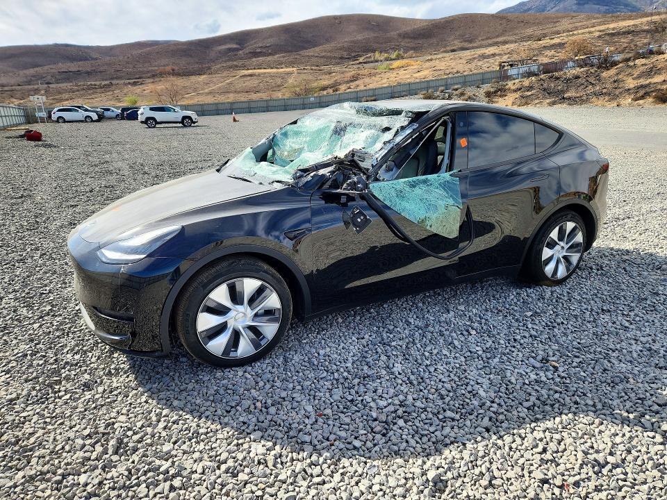 2022 TESLA MODEL Y   
