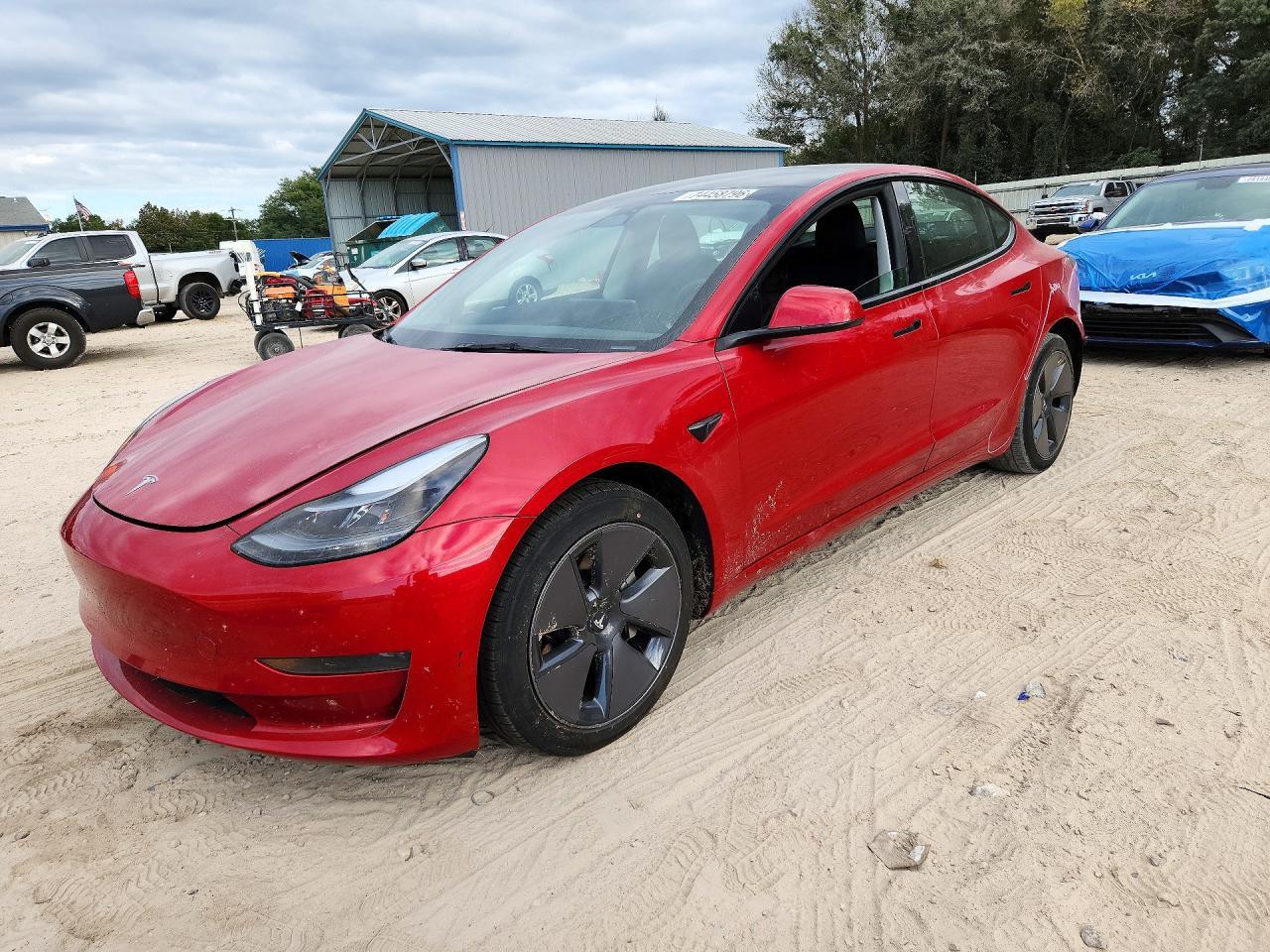 Vue de 2023 TESLA MODEL 3, angle 1