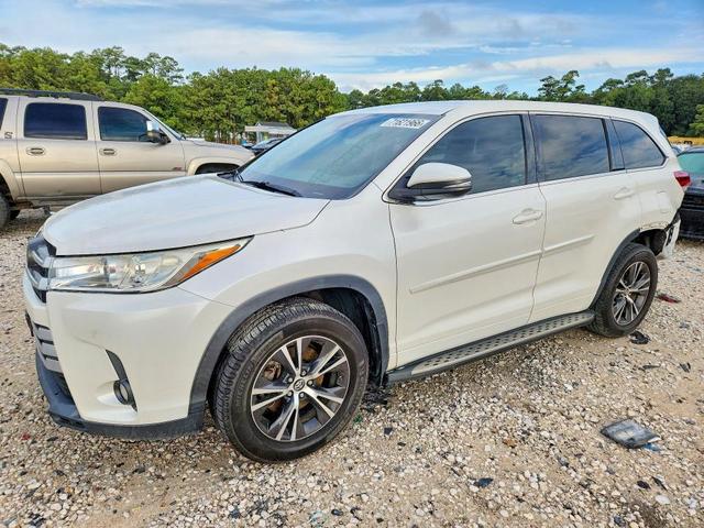 2018 TOYOTA HIGHLANDER LE PLUS  
