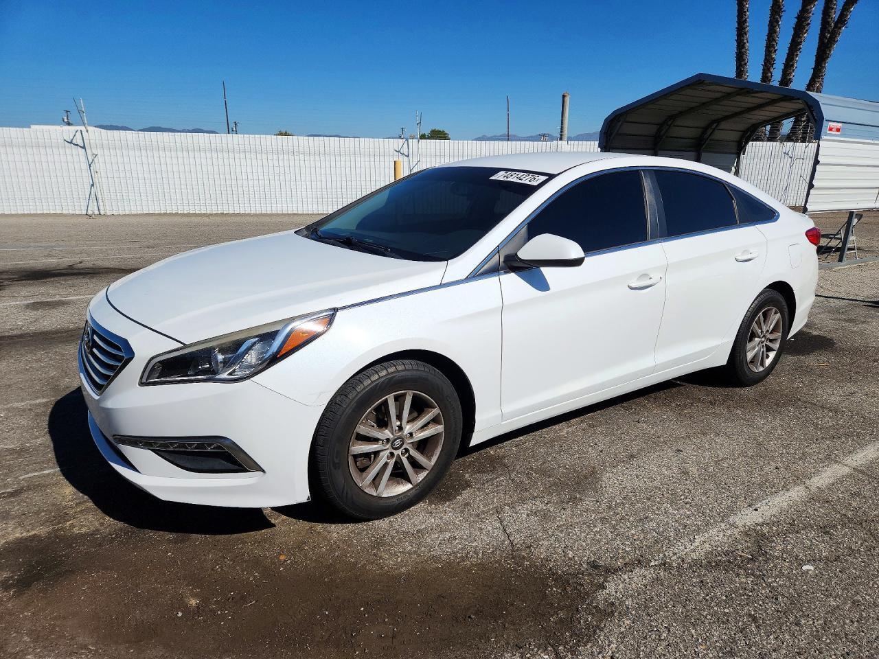 Vista de 2015 HYUNDAI SONATA SE, ángulo 1