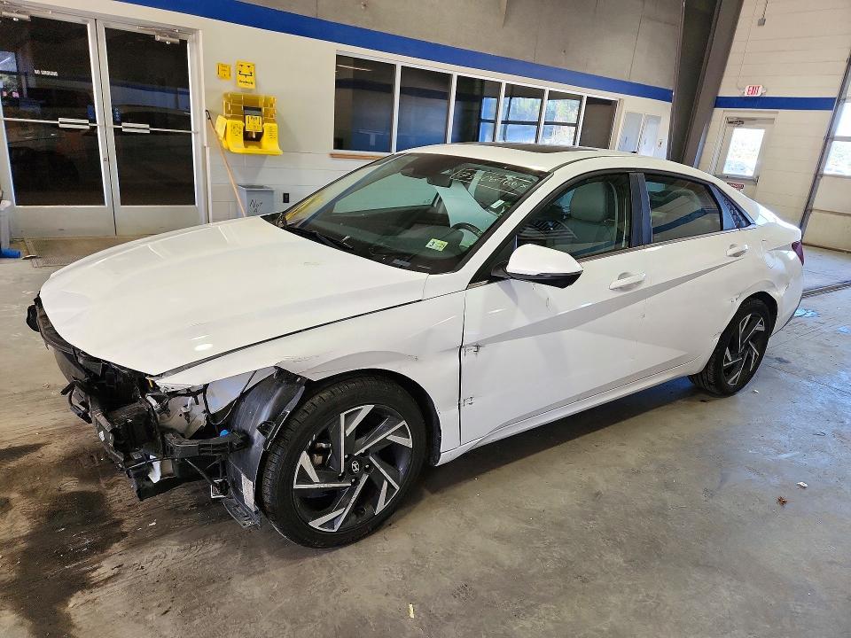 2024 HYUNDAI ELANTRA LIMITED  
