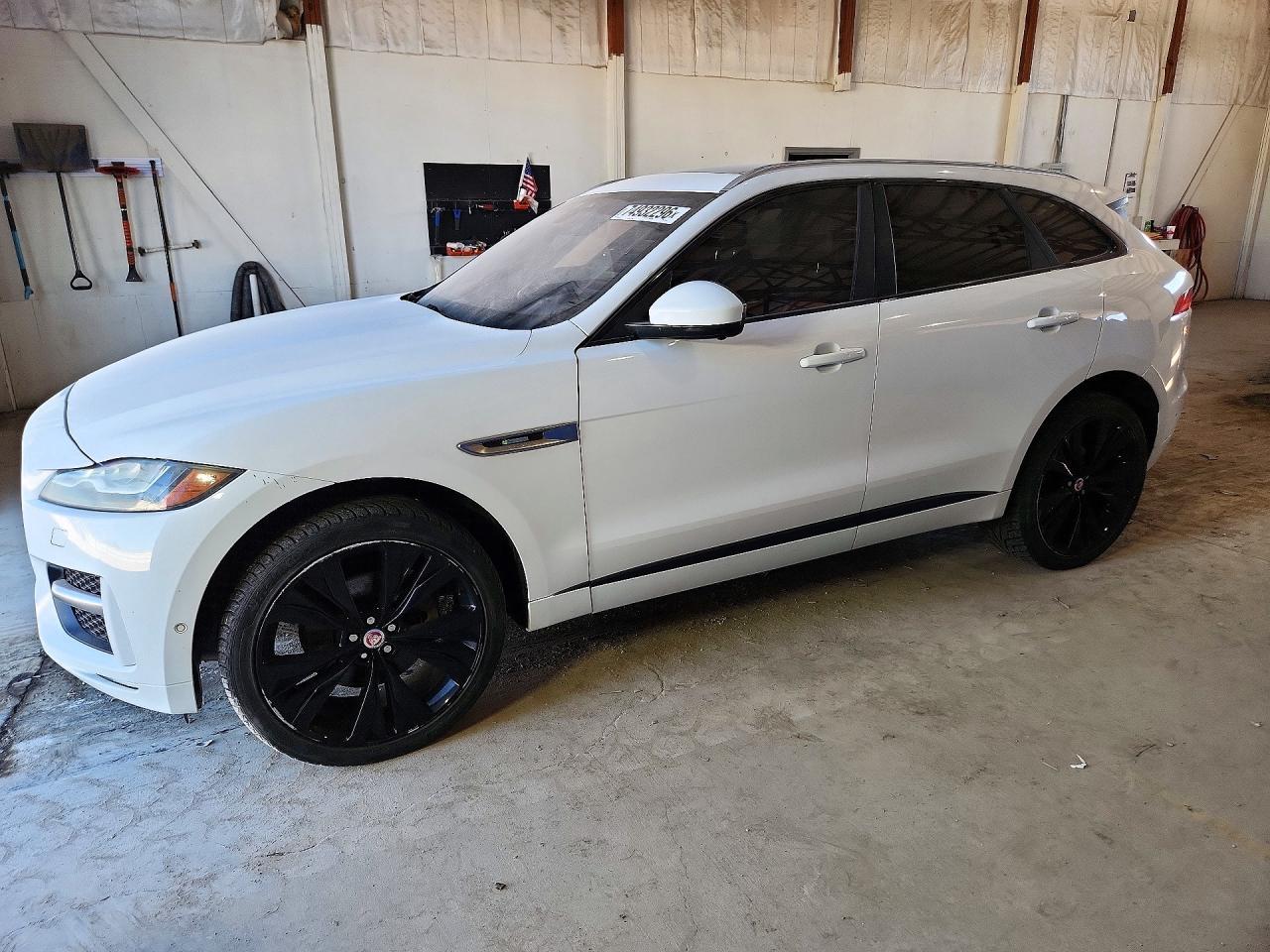 Вид 2018 JAGUAR F-PACE R - SPORT, угол 1