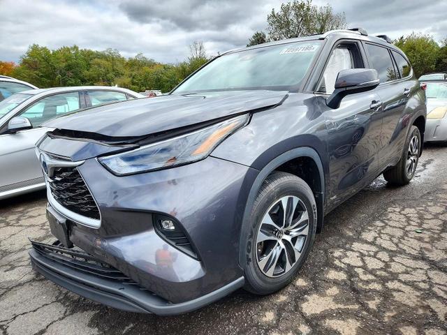 2023 TOYOTA HIGHLANDER HYBRID XLE  
